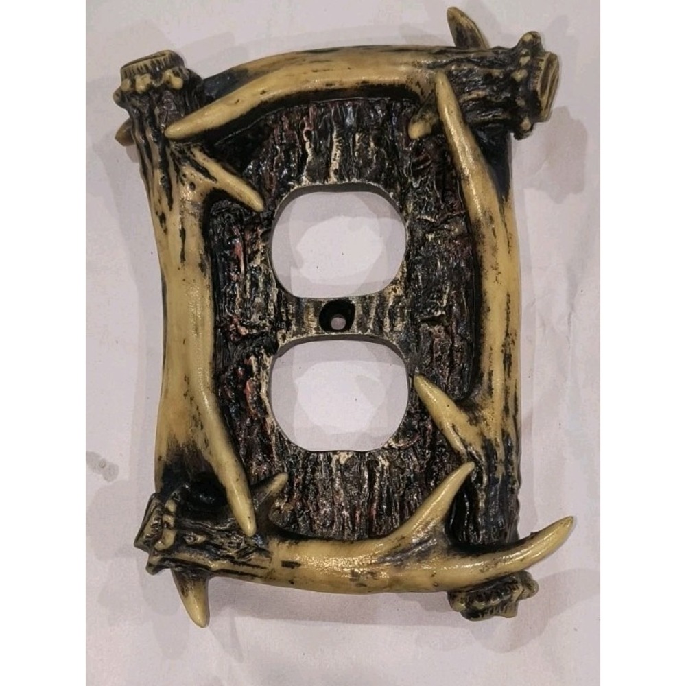 Deer Antler single Outlet Plug Plate Cover Rustic Faux Wood Cabin Lodge Decor